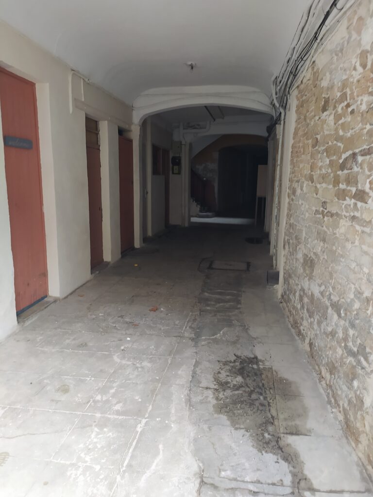 Vide appartement à Nîmes